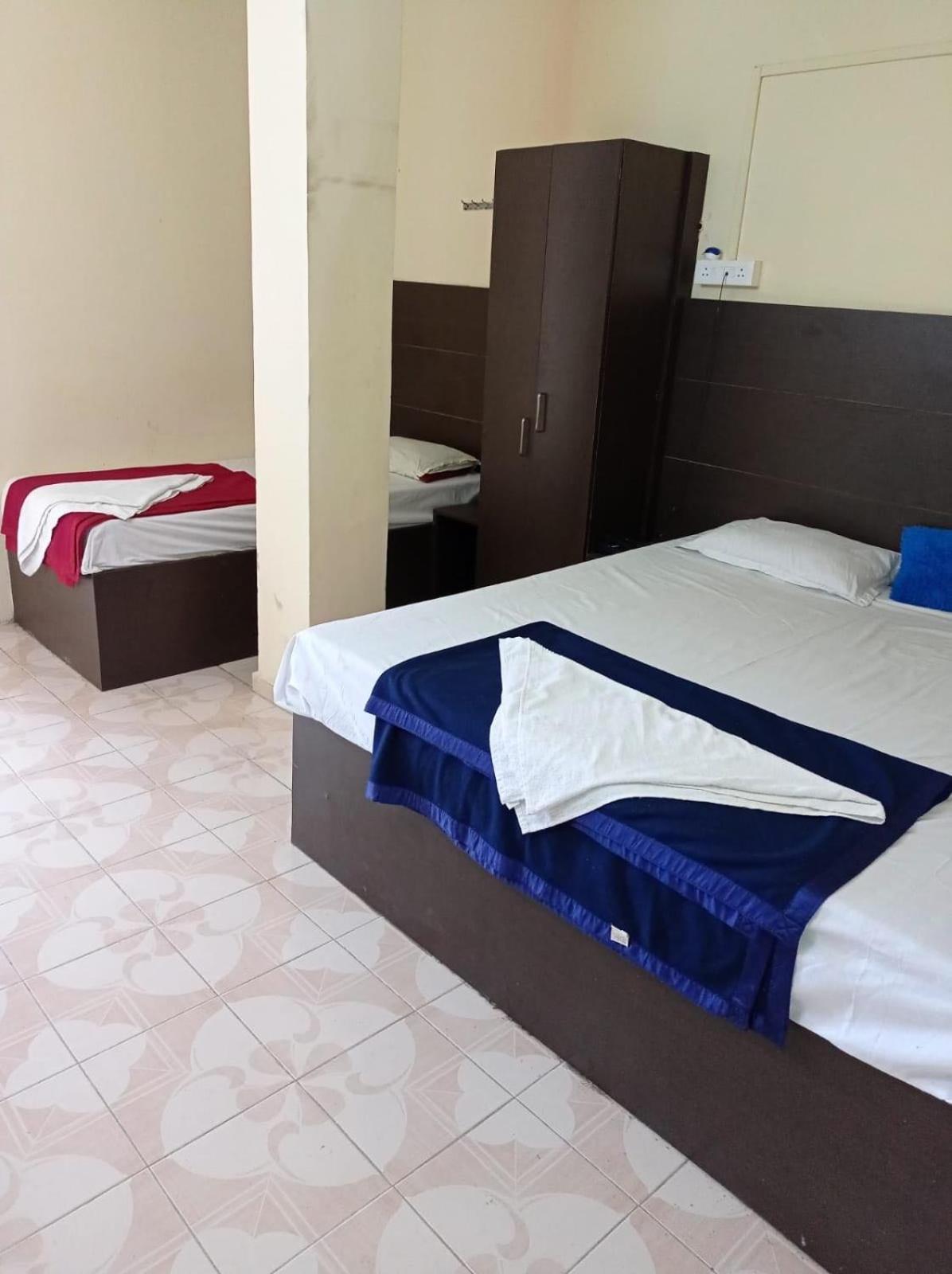 Oyo 81600B Pearl Marine Hotel Port Blair Extérieur photo